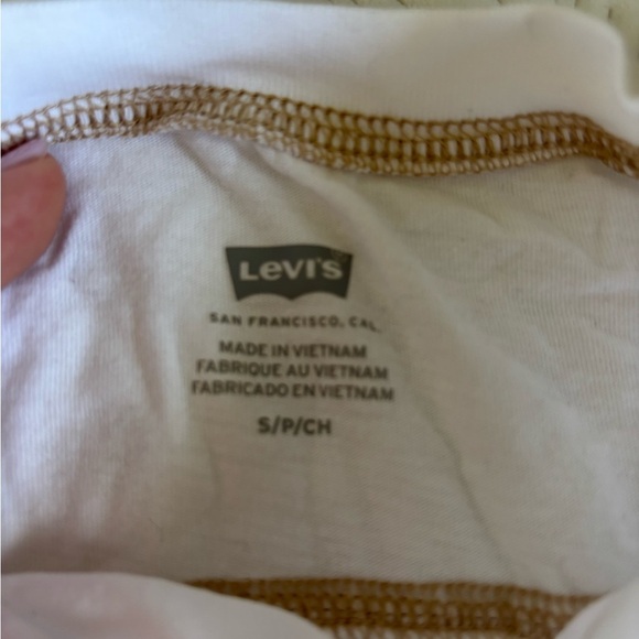 Levi's White Short Sleeve Tee - Picture 4 of 4
